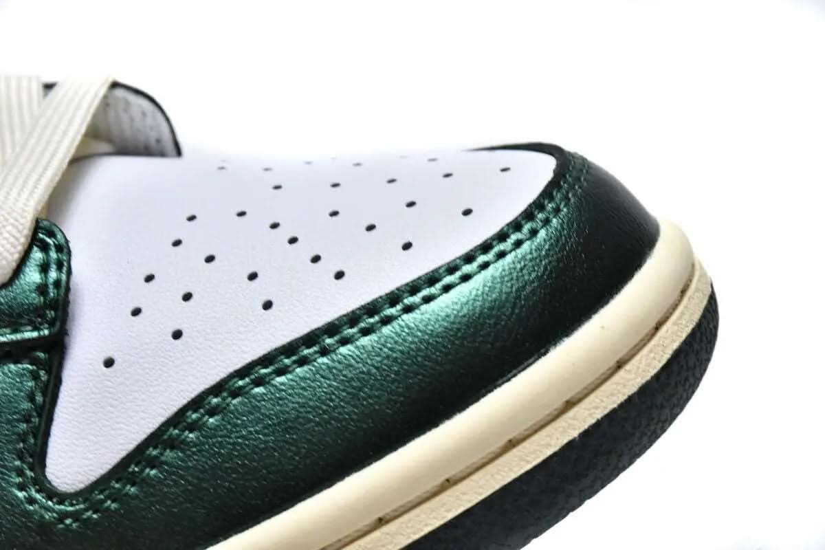 Nike Dunk Vintage Green