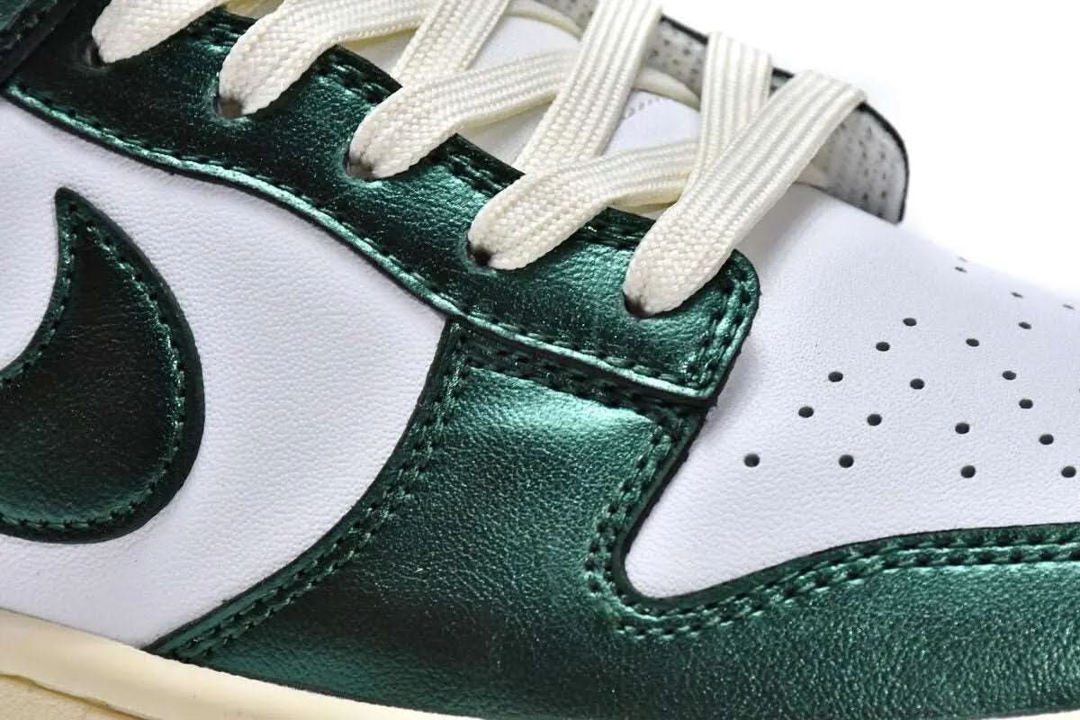 Nike Dunk Vintage Green