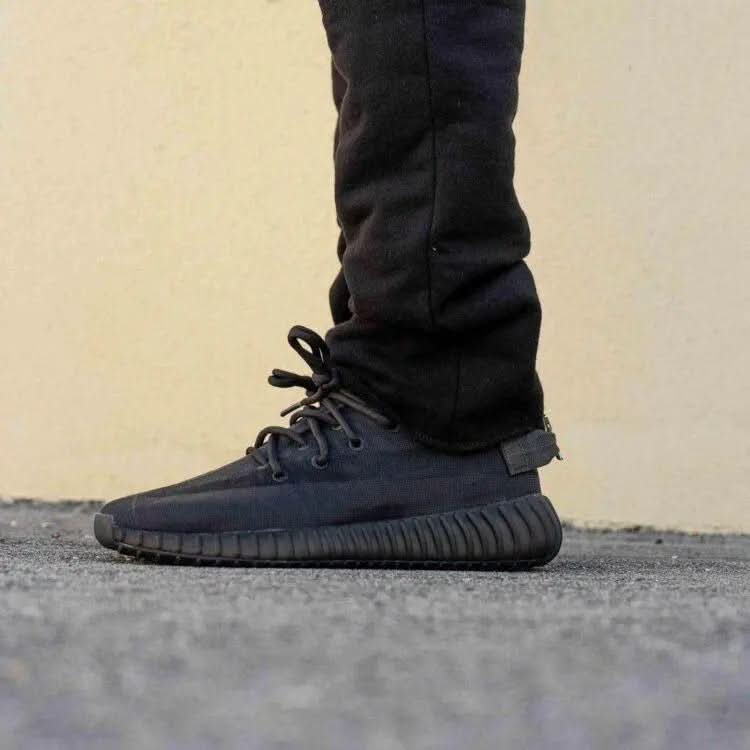 Yeezy Boost 350 V2 'Mono Cinder' KickHaven Bulgaria KickHaven Bulgaria