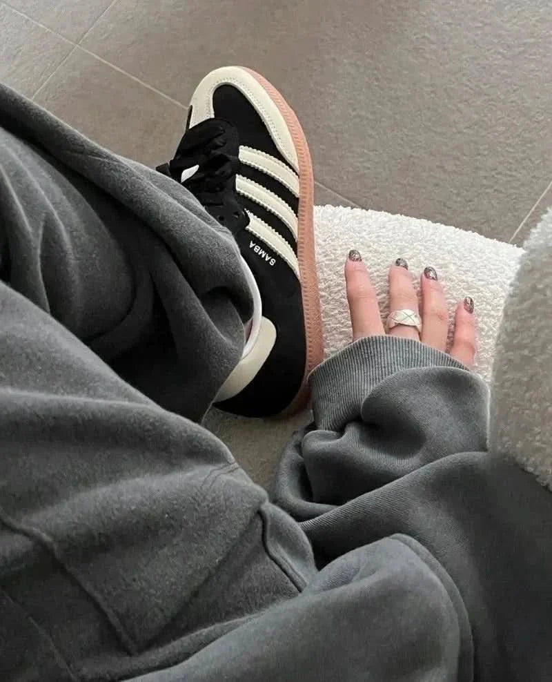 adidas Samba OG WMNS 'Core Black Wonder White' KickHaven Bulgaria KickHaven Bulgaria