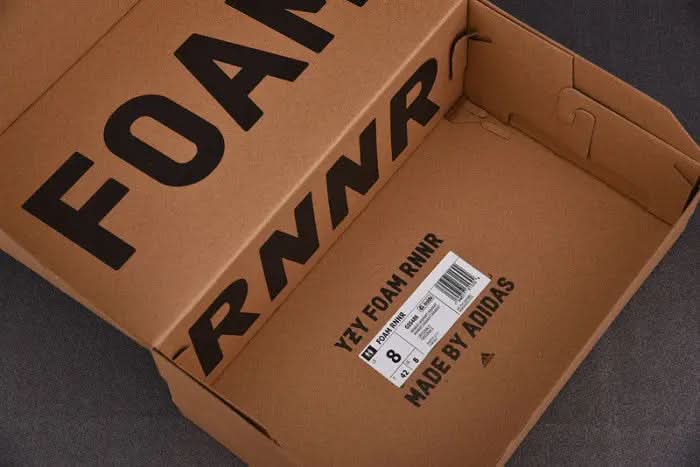 Yeezy Foam RNNR "Sand" KickHaven Bulgaria  KickHaven Bulgaria