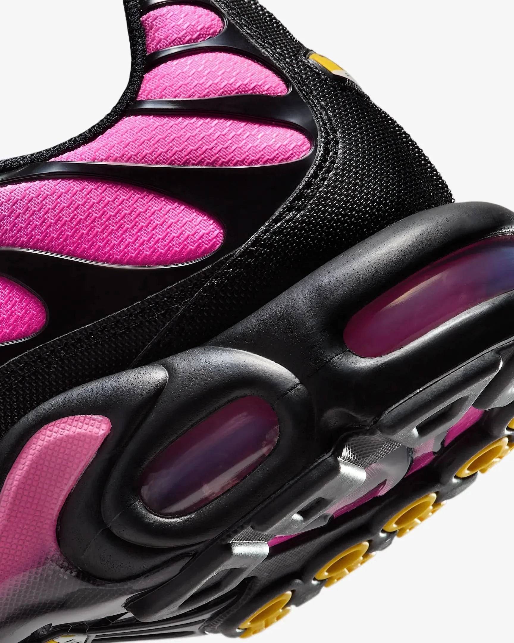 Nike Air Max Plus "Hyper Pink" KickHaven Bulgaria  KickHaven Bulgaria